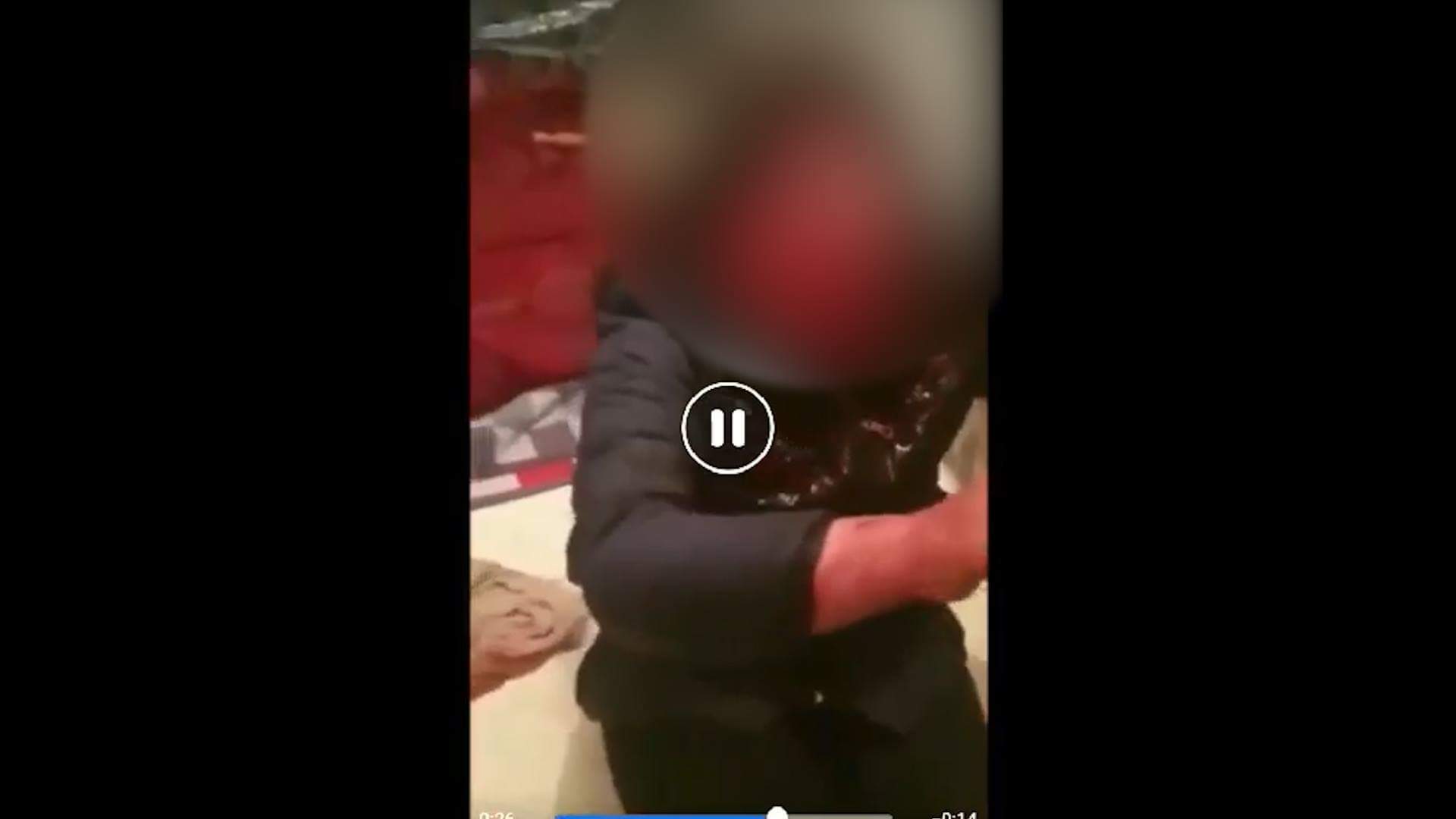 خطير.. سيدة تحتجز عشيقة زوجها وتعتدي عليها بطريقة مروعة! - فيديو