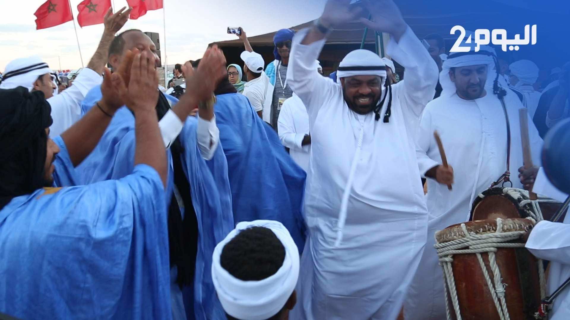 إماراتيون يرقصون في موسم طانطان - فيديو