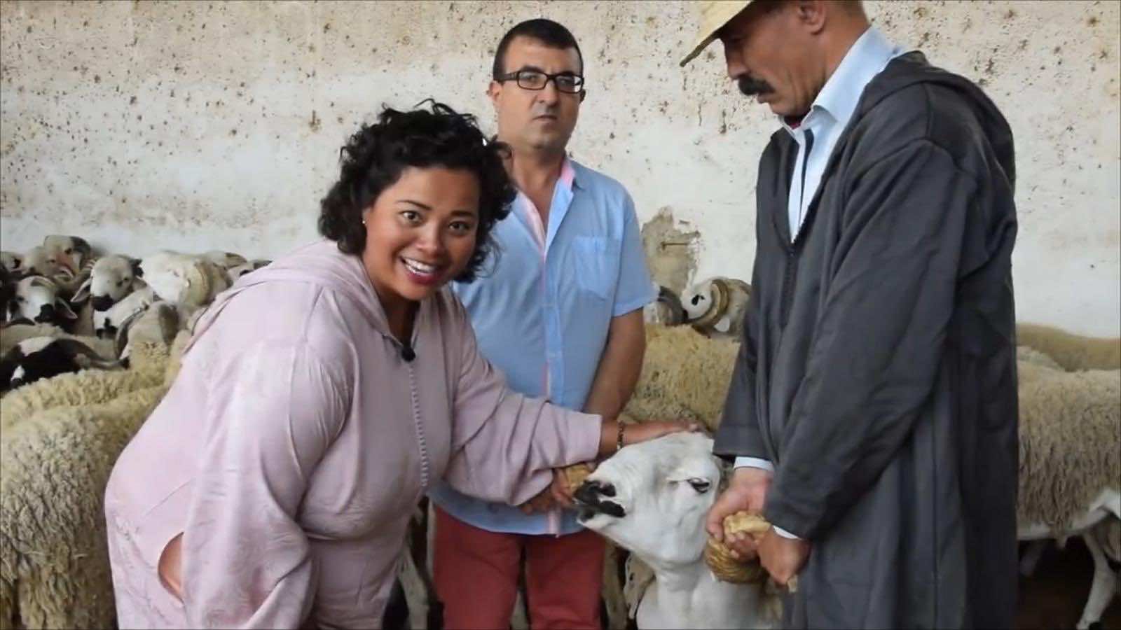 القنصل العام لأمريكا في المغرب تتحدث الدارجة في "أسبوع الأكل": "الماكلة بنينة"!