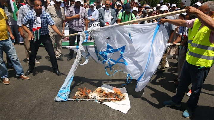 المشاركة الرسمية للرباط في مؤتمر تقديم "صفقة القرن" تثير غضب المغاربة..ويحمان: نشعر بالخجل وبناجح: إنها خيانة