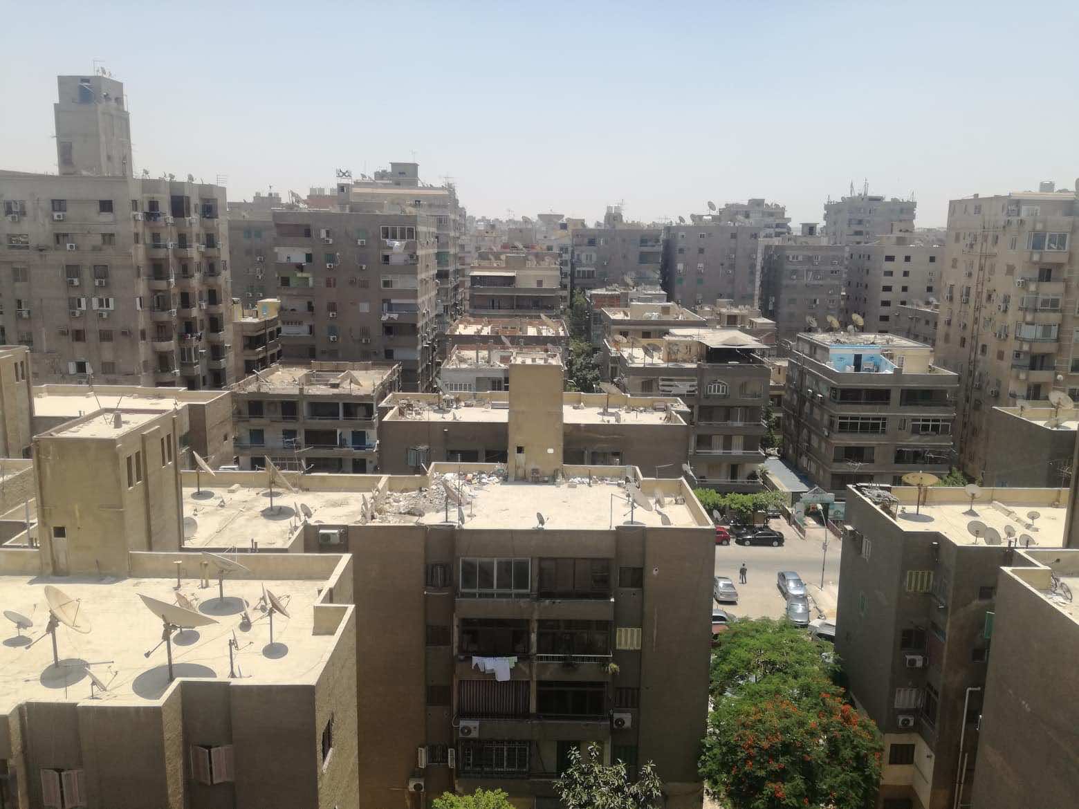 هنا القاهرة - حرارة مفرطة ومخاوف من تأثيرها على "الأسود" في مباراة اليوم - صور