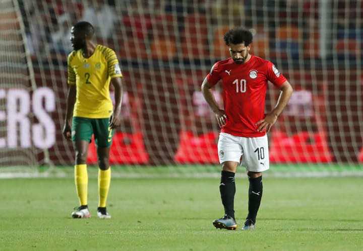 محمد صلاح ينجو من اعتداء الجماهير المصرية