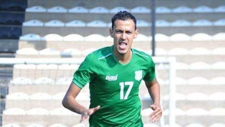 مولودية وجدة يتعاقد مع خوخوش قادما من الدفاع الجديدي