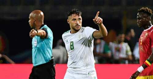 بلايلي.. من لاعب موقوف بسبب "كوكايين" إلى صانع أفراح الجزائريين