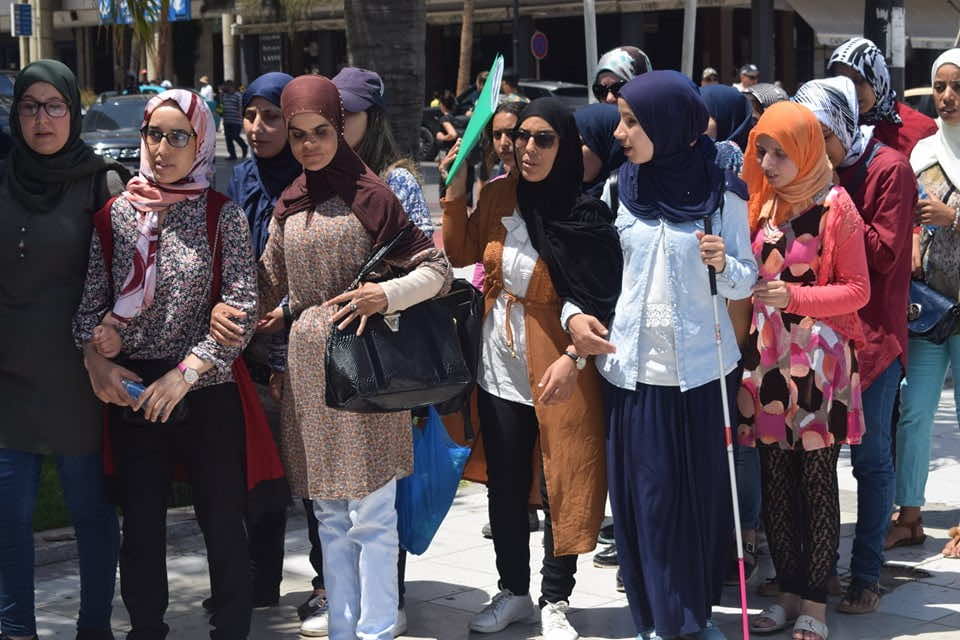 المكفوفون يراسلون "أمنستي" وهيومن رايتس": الحكومة لم تلتزم بالاتفاقيات الدولية لحقوق الإنسان
