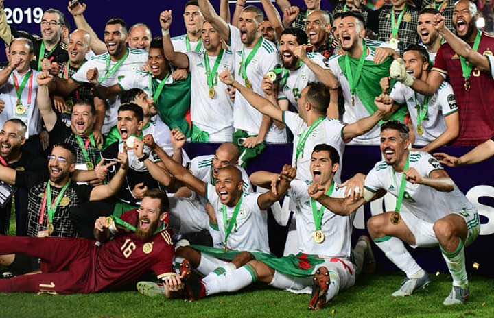 التشكيلة المثالية لـ "الكان".. 5 لاعبين من الوصيف و4 من البطل