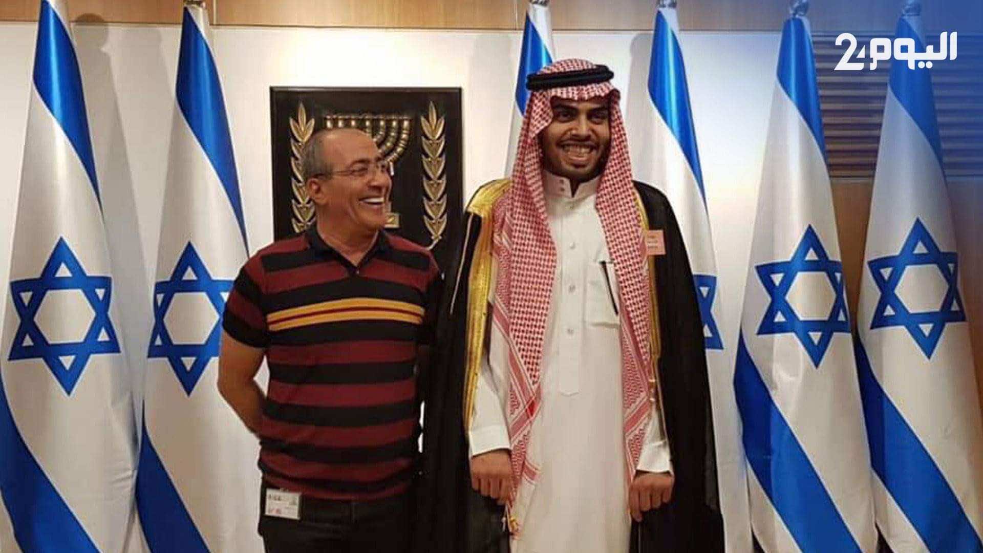 بالشتم والبصق..فلسطينيون يطردون سعوديا يزور الاحتلال ضمن وفد إعلامي عربي- فيديو