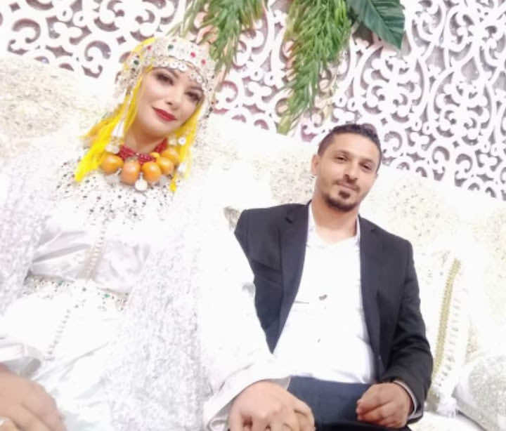 "الطعريجة فوق العمارية".. أبيضار تحتفل بزفافها من شاب مصري في مراكش - فيديو وصور