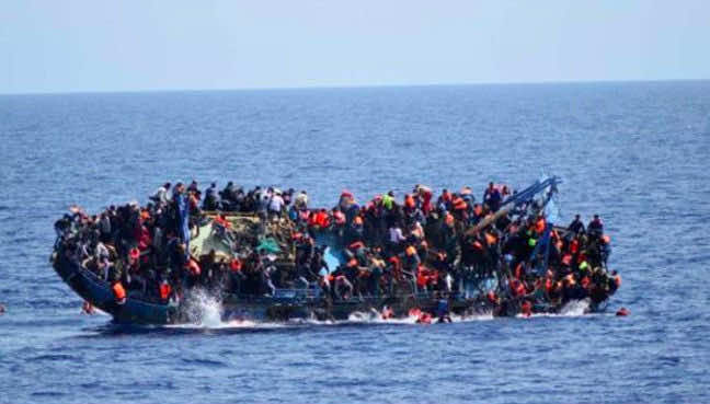 دفن جثامين 46 مهاجرا غرقوا قبالة سواحل ليبيا.. و110 لا يزالون مفقودين