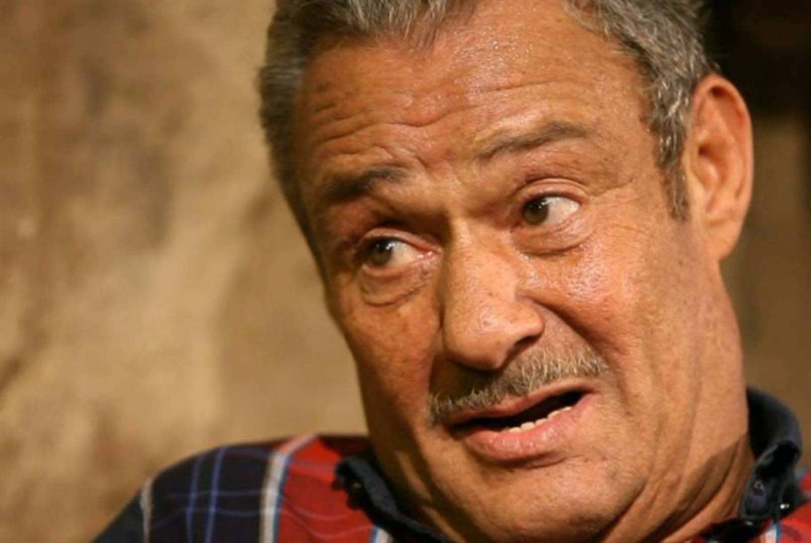 مخرج مصري يكشف معاناة الفنان فاروق الفيشاوي قبل وفاته: الموت أرحم له