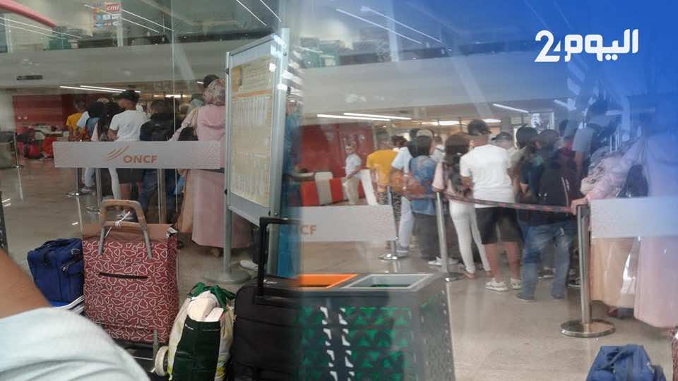 فوضى في محطة القطار بطنجة في عز الصيف والعطلة..غياب الموظفين واكتظاظ وسوء تنظيم