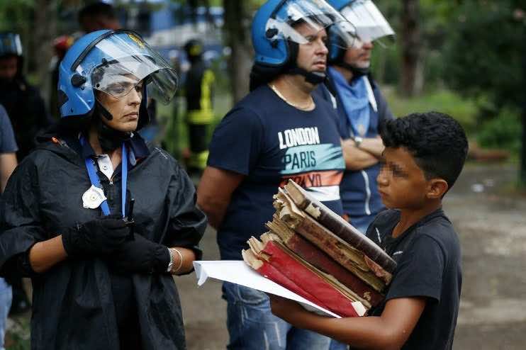 طفل مغربي يأسر قلوب الإيطاليين بسلوك رفيع.. ودعوات للتبرع لفائدته