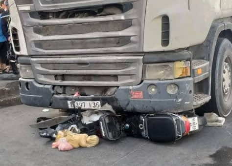 آسفي.. شاحنة محملة بالفحم الحجري تُدهس شخصين وتردي شابًا قتيلا