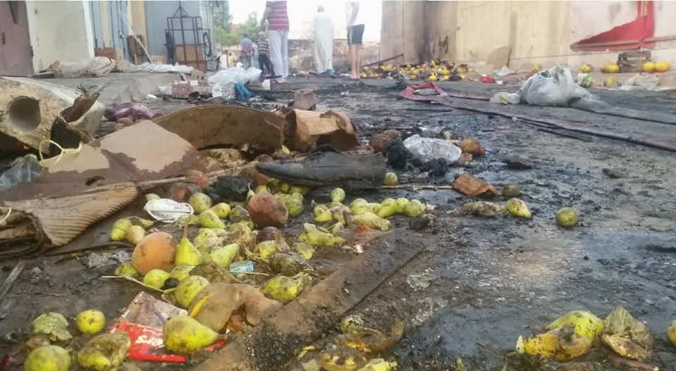 جرادة تحصي خسائر حريق "الجوطية" .. أكثر من 30 متجرا تفحم وخسائر بالملايين وتلويح بالعودة للاحتجاج