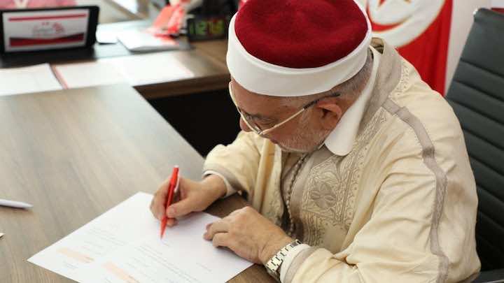 رسميا.. 98 مرشحا للرئاسة في تونس بعد انتهاء مدة تقديم الملفات