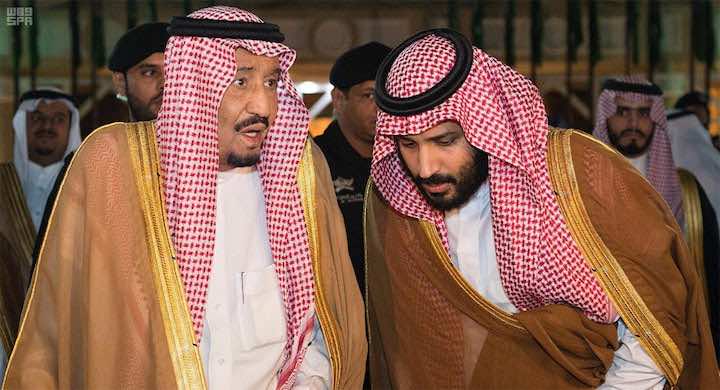 بعد أشهر من الحديث عن أزمة صامتة بين البلدين..الملك يتصل هاتفيا بالملك السعودي سلمان وولي عهده