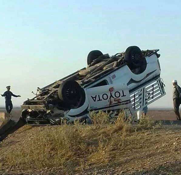 فاجعة..عرس يتحول الى عزاء..مصرع أم وأخ العريس وإصابة 12 شخص من عائلة واحدة بجروح في حادثة انقلاب "بيكوب" 