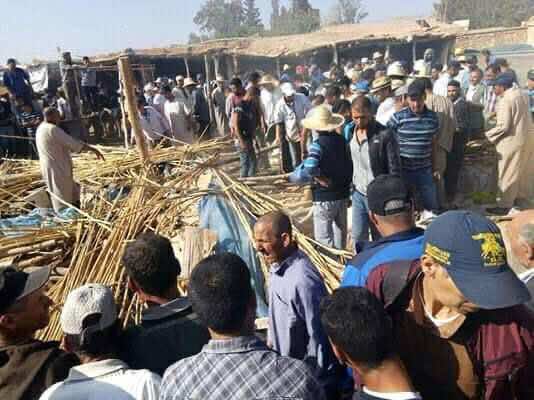إصابات وجرحى بعد إنهيار مقهى شعبي فوق رؤوس مواطنين بسوق أسبوعي نواحي شيشاوة - صور