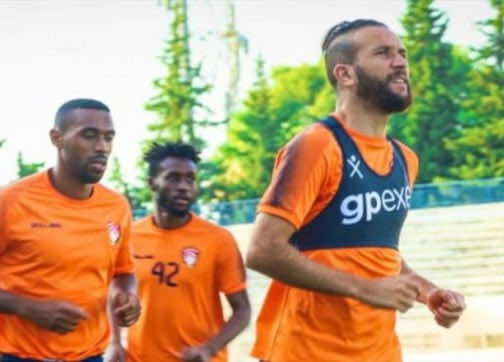 مدرب جزائري جديد يشرف على ياجور وحدراف في الدوري السعودي