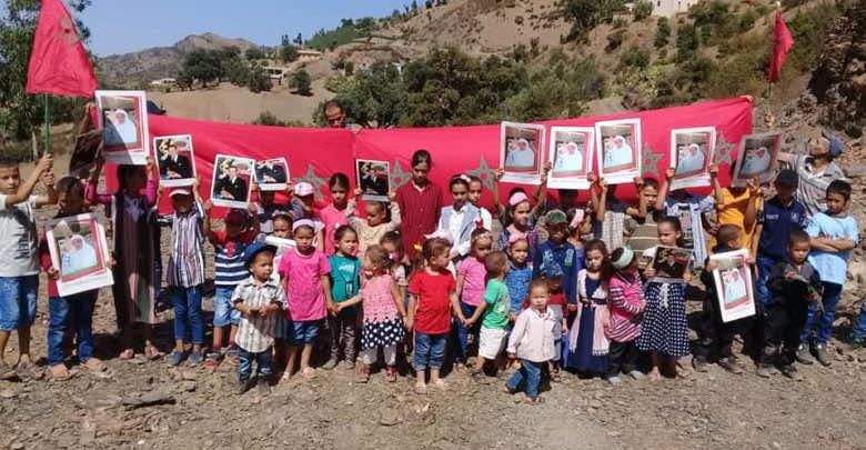 شفشاون: أطفال مهددون بالهدر المدرسي...عزلة الطريق وبعد المدارس ووعود "كاذبة" من المسؤولين