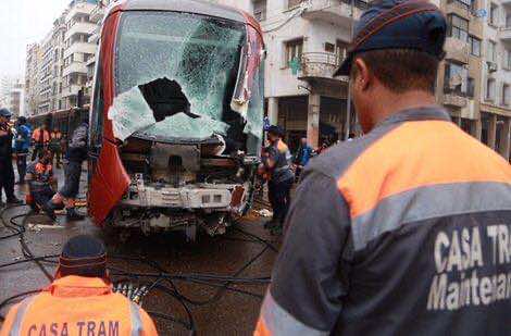 حادث سير يشل حركة ترامواي الدارالبيضاء