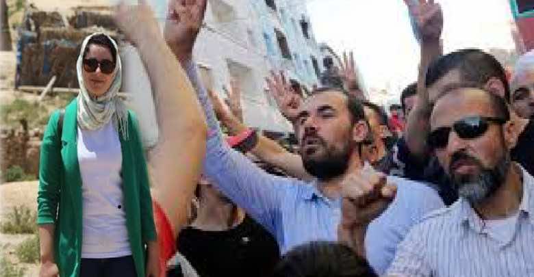 معتقلوا حراك الريف والزفزافي يُعلنون ادانتهم لإعتقال هاجر الريسوني ويُنددون بحمالات "التنكيل والتشهير"