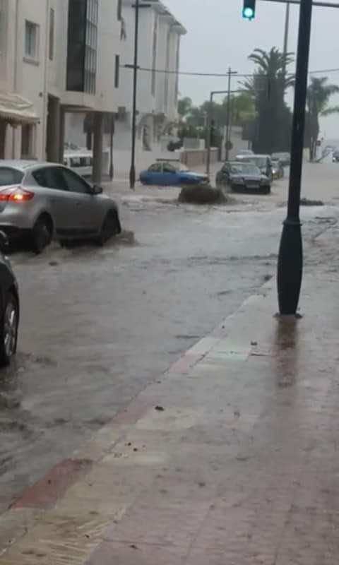 نشرة خاصة: زخات رعدية قوية وتساقطات ثلجية مرتقبة بعدد من مناطق المملكة