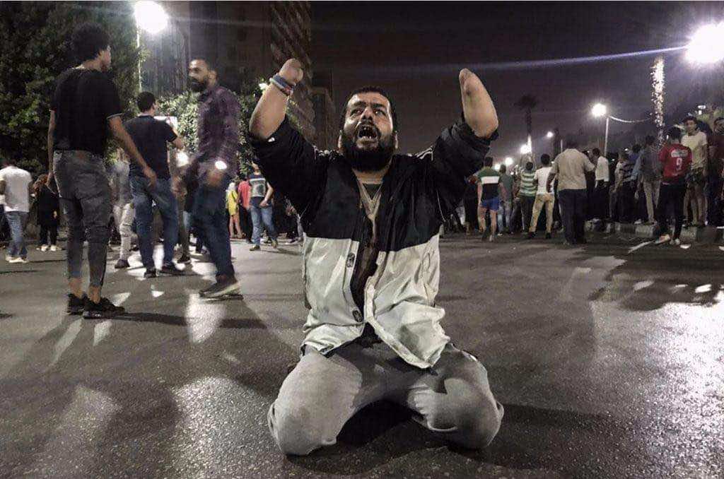 مصر.. "شرارة" ثورية تقتحم الميادين مطالبة برحيل السيسي والسلطات تشن حملة اعتقالات -صور