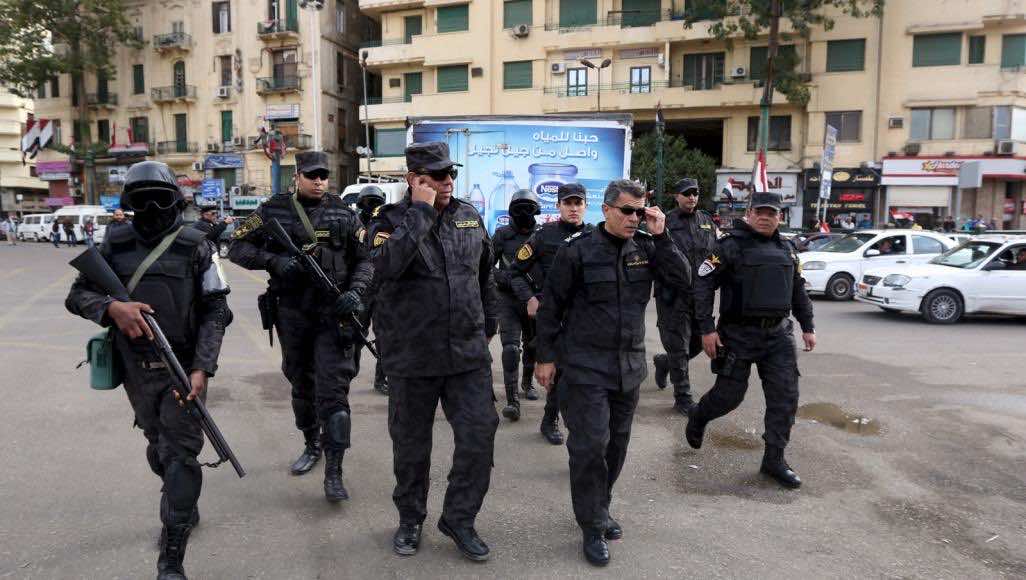 مصر.. إغلاق عدد من الميادين ومحطات المترو وتأجيل مباراة لكرة القدم تحسبا لمظاهرات "جمعة الخلاص"