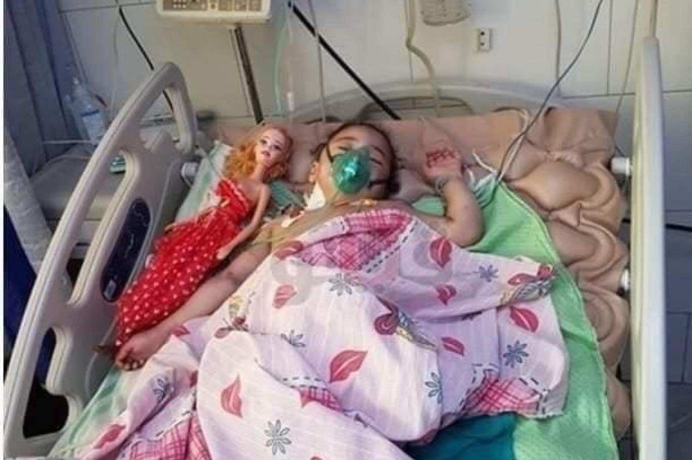 وفاة طفلة بعد إصابتها بتورم.. تعرضت للتعذيب من قبل جدتها