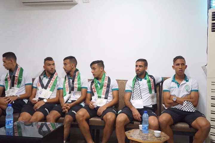 وجدت في استقبالها سفير الملك برام الله.. بعثة الرجاء تصل الأراضي الفلسطينية
