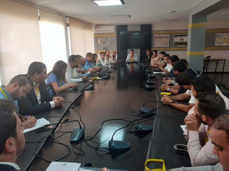 بعد التراشق بالكراسي وتدخل الأمن.. شبيبة الحركة الشعبية تستأنف دورة المجلس الوطني وتنتخب رئيسا له