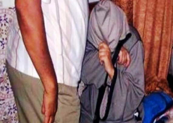 العثور على صور وفيديوهات جنسية.. اعتقال إمام مسجد رفقة متزوجة -التفاصيل
