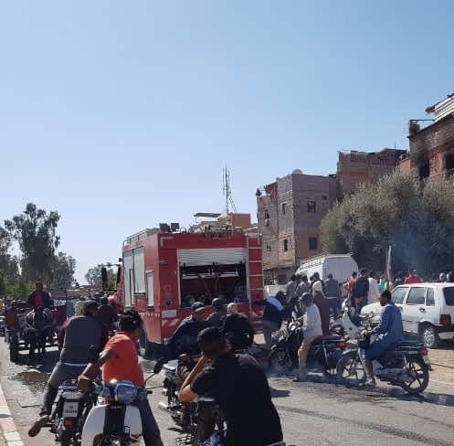 اندلاع حريق في منزل من 3 طوابق.. الطفل كان يلعب بـ"بريكة"!