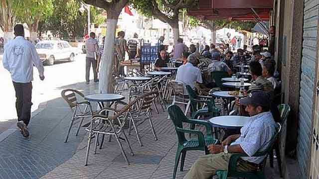 ردود فعل تتوالى حول مشروع قانون مالية 2020.. أرباب المقاهي والمطاعم يدعون إلى مراجعة المشروع