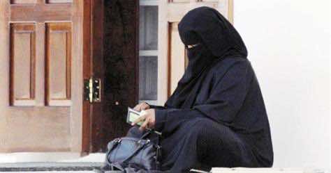 معاناة العمال المغاربة في الخليج.. الوافي: سيستفيدون من أحكام واتفاقيات خاصة