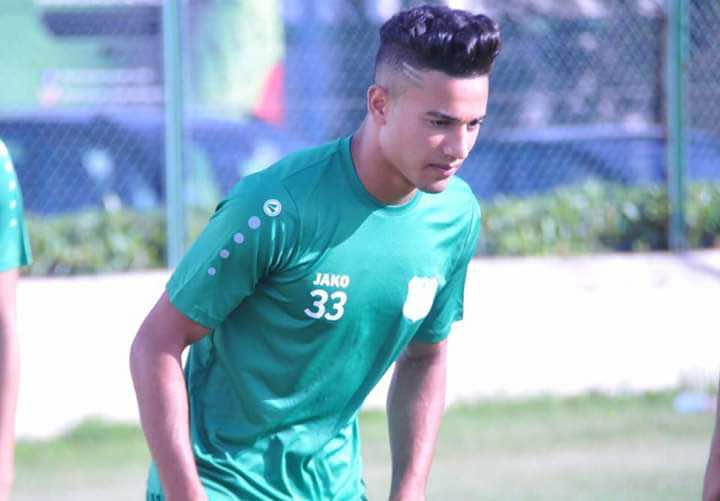 خضع لفحوصات طبية تحت إشراف مدرب المنتخب.. الدفاع يعلن إصابة لاعبه بوخريص