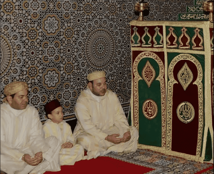 هبات ملكية إلى ضريح مولاي علي الشريف بالريصاني والزاوية القادرية بكلميمة