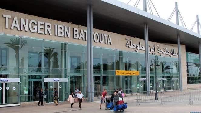 إيقاف نمساوي بمطار طنجة بسبب تورطه في التهريب الدولي للمخدرات.. كانت مخبأة داخل حقيبة سفره