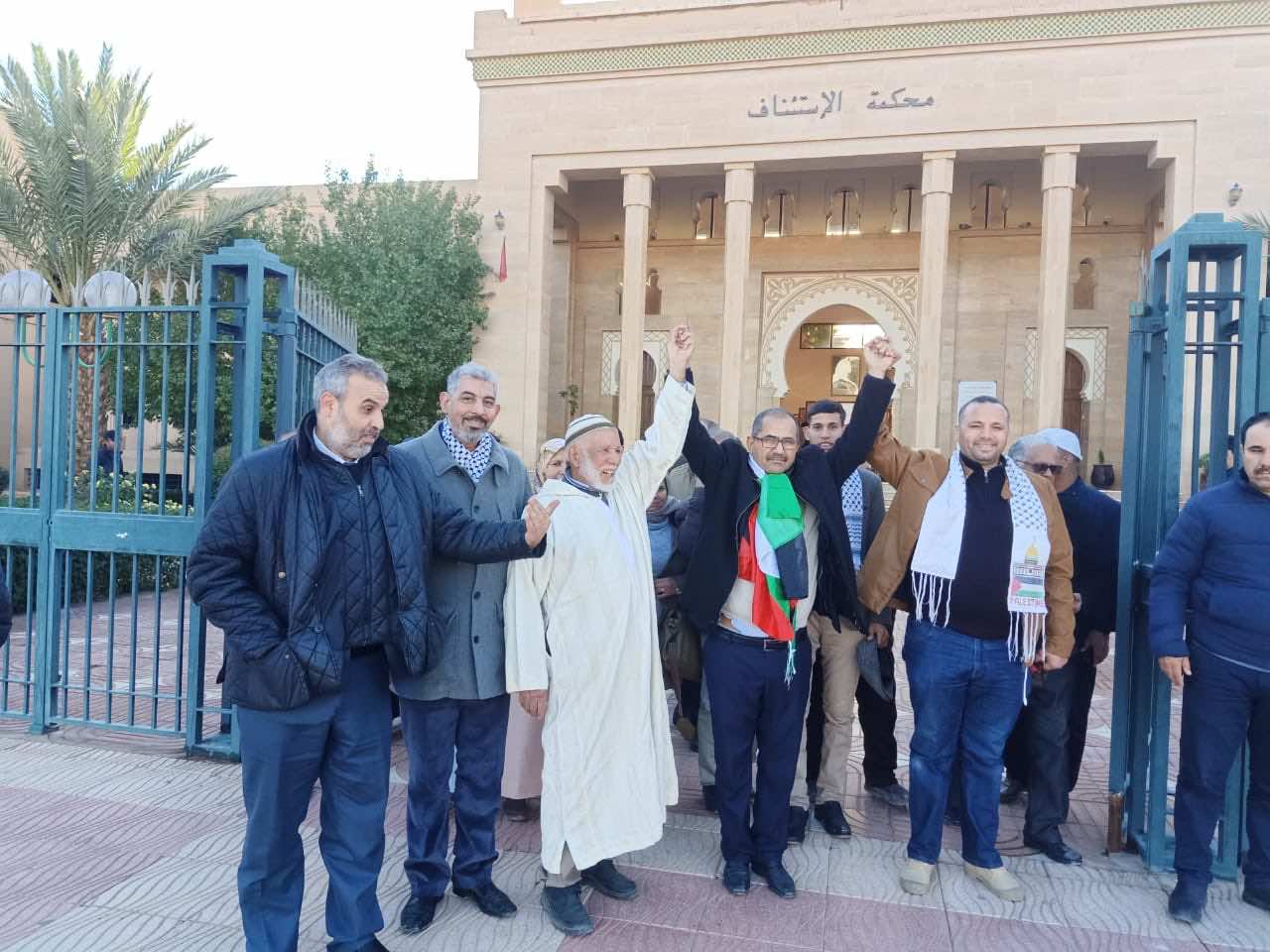 ويحمان يغادر السجن ويمثل حرا أمام استئنافية الراشيدية - فيديو