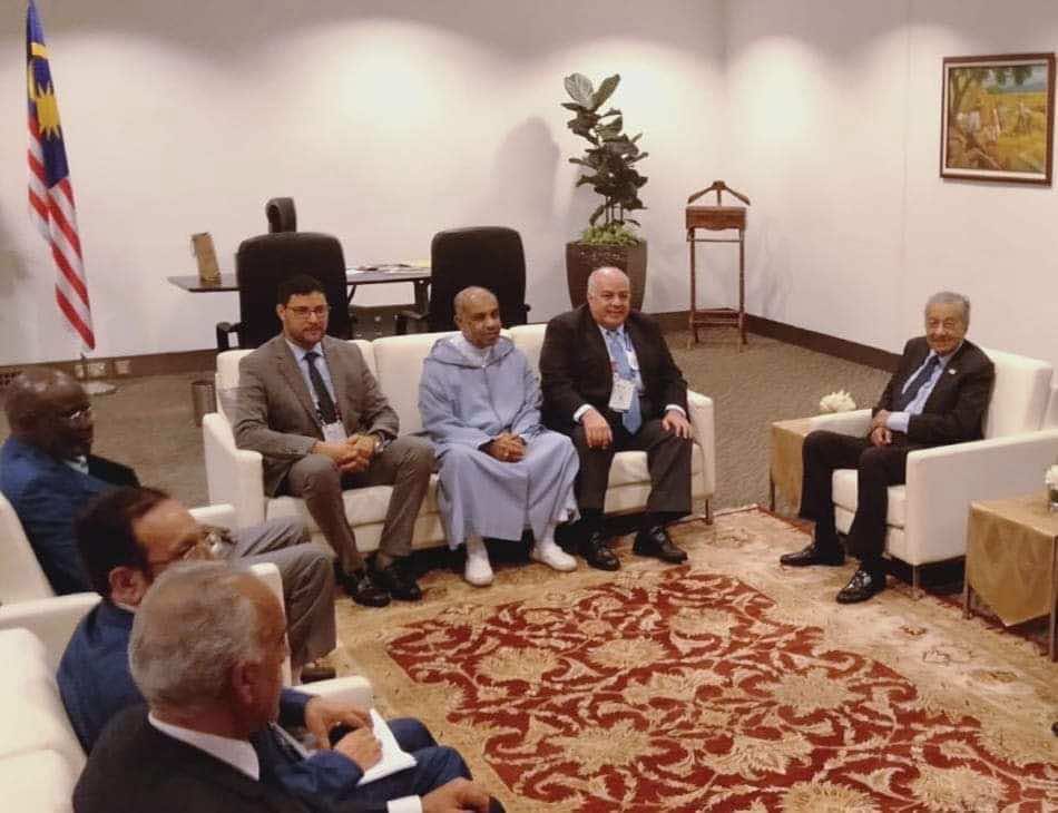 الإسلاميون المغاربة يحضرون قمة "كوالالمبور" وماهاتير يستقبل العدل والإحسان