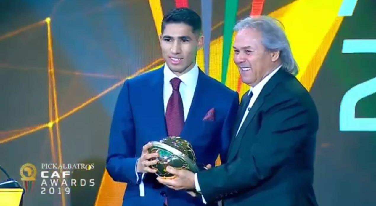بعد دورتموند.. ريال مدريد يهنئ حكيمي بتتويجه أفضل لاعب صاعب في إفريقيا - صور
