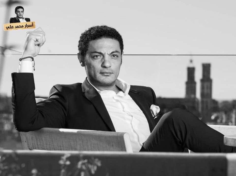 في ذكرى الثورة يناير.. محمد علي يدعو المصريين إلى الاحتجاج ضد السيسي
