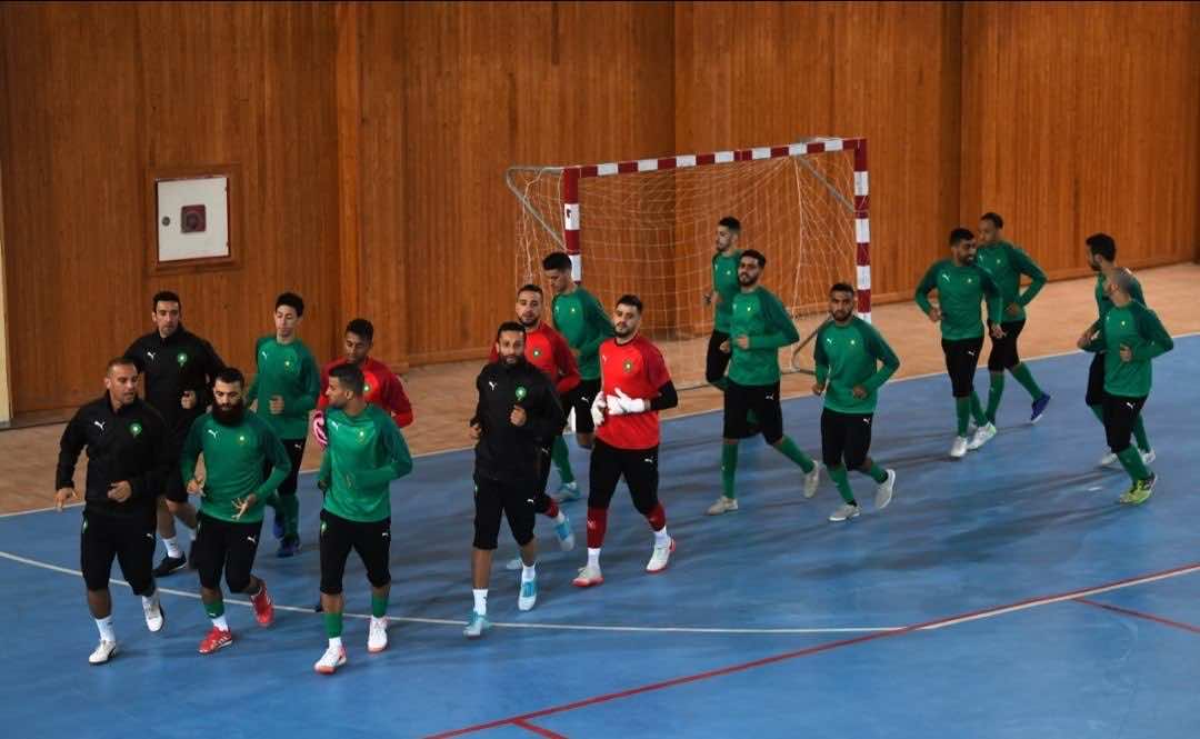 "أسود" "الفوت صال" يستهلون حملة الدفاع عن لقبهم القاري بمواجهة ليبيا