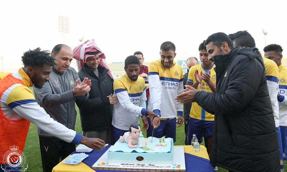 حمد الله يرزق بمولود.. وإدارة النصر تحتفل معه