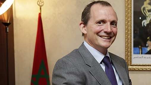 السفير البريطاني في الرباط ينتقد خدمات "لارام": الطائرة تتأخر بدون إخبار أو كلمة اعتذار!