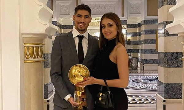 نجم "الأسود" يرزق بمولوده الأول