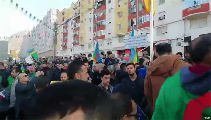 في خراطة معقل الحراك.. الجزائريون يحيون الذكرى الأولى للمطالبة برحيل بوتفليقة