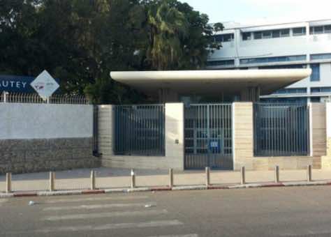 فرنسا تفرض على طلاب مدارسها في المغرب العائدين من دول انتشار"كورونا" عدم الحضور للمدرسة لـ14 يوما