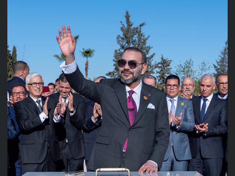 الملك يشرف على إطلاق أشغال مركز طبي للقرب بفاس ويعطي تعليماته لإنجاز مركزين إضافيين في فاس وطنجة